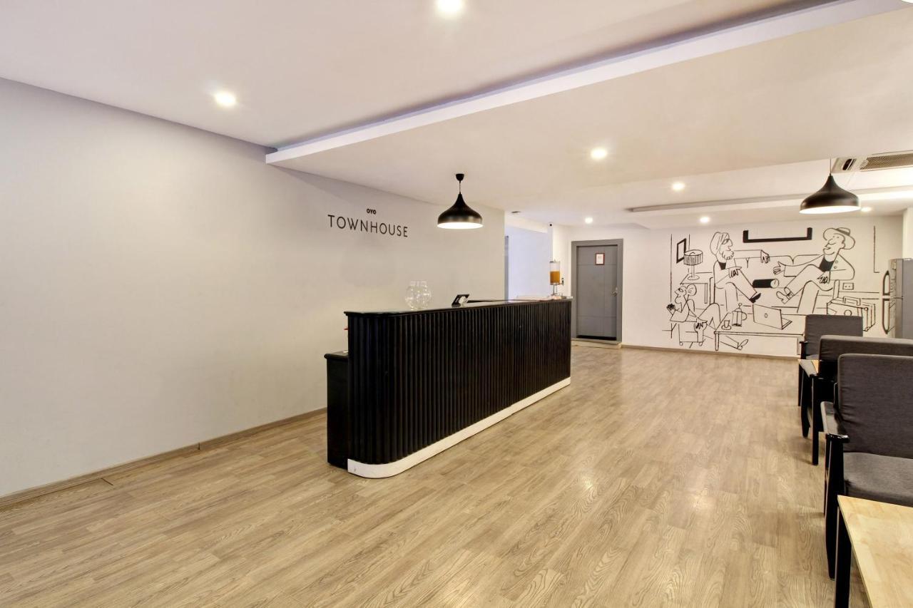 Oyo Townhouse 9 Hitech City حيدر أباد المظهر الخارجي الصورة