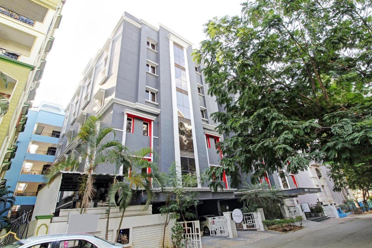 Oyo Townhouse 9 Hitech City حيدر أباد المظهر الخارجي الصورة