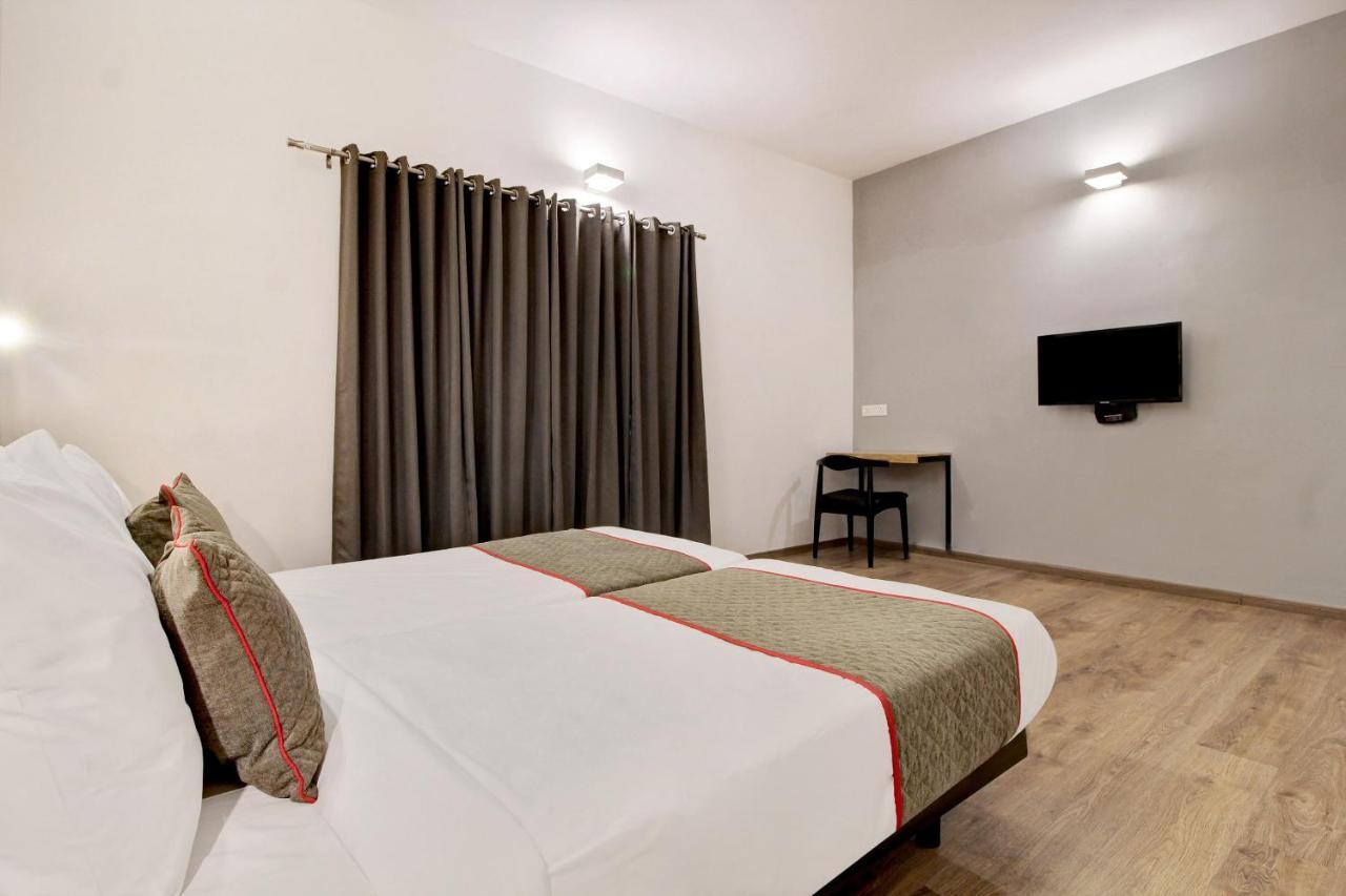 Oyo Townhouse 9 Hitech City حيدر أباد المظهر الخارجي الصورة